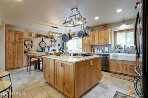 10741 Sarah Barton Cir, Eagle River, AK 99577 photo 20
