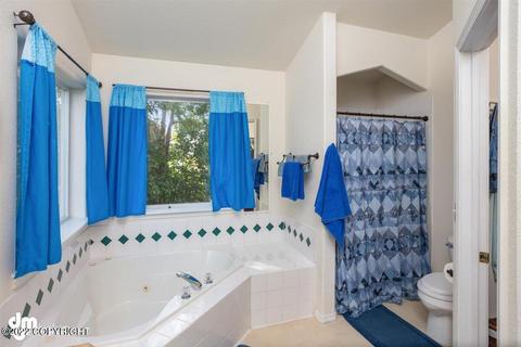 8001 Berry Patch Dr, Anchorage, AK 99502 photo 40
