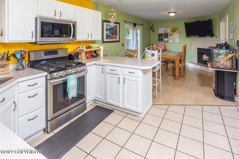 8001 Berry Patch Dr, Anchorage, AK 99502 photo 24