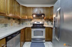 7331 Clairborne Dr, Anchorage, AK 99502 photo 5