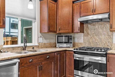 10951 Splendor Loop, Eagle River, AK 99577 photo 14