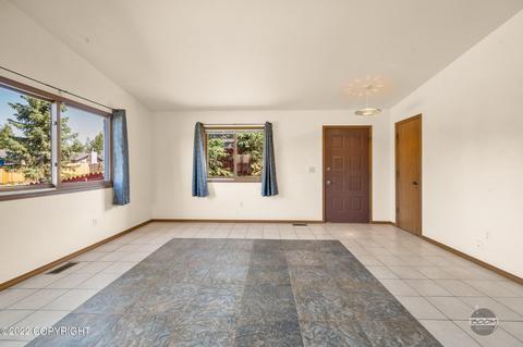 7000 Ryan Ct, Anchorage, AK 99504 photo 7