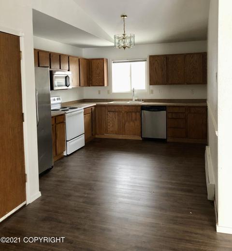 11432 Heritage Ct, Eagle River, AK 99577 photo 3