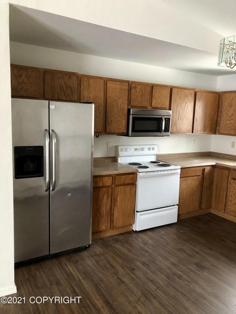 11432 Heritage Ct, Eagle River, AK 99577 photo 4