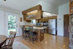 18827 Man O War Rd, Eagle River, AK 99577 photo 3