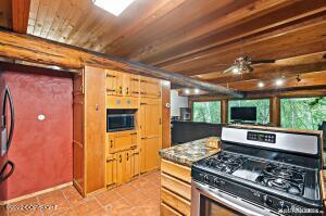 17505 S Juanita Loop, Eagle River, AK 99577 photo 9