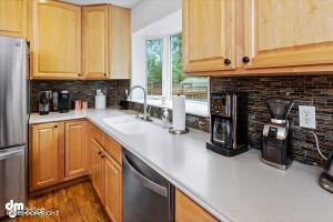 8741 Sonora Cir, Eagle River, AK 99577 photo 15