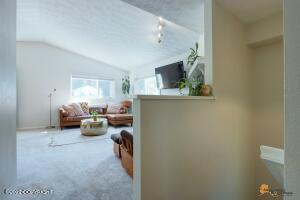 1959 Commodore Dr, Anchorage, AK 99507 photo 5