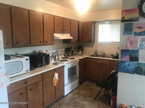 3230 Peterkin Ave, Anchorage, AK 99508 photo 7