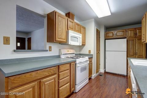 820 Cedar St, Anchorage, AK 99501 photo 14