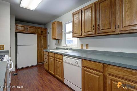 820 Cedar St, Anchorage, AK 99501 photo 15