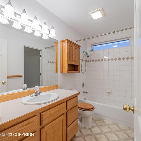8928 Birch Park Cir, Eagle River, AK 99577 photo 10