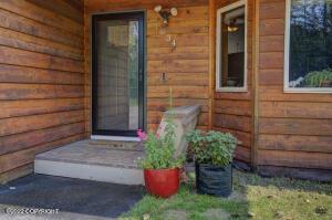 1834 Jessica Loop, North Pole, AK 99705 photo 2