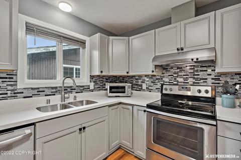 8141 E 6th Ave, Anchorage, AK 99504 photo 11
