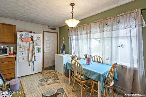 8141 E 6th Ave, Anchorage, AK 99504 photo 27