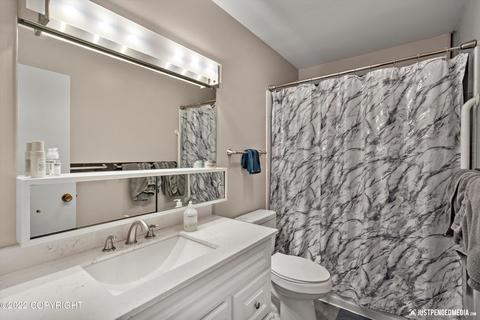 8141 E 6th Ave, Anchorage, AK 99504 photo 18