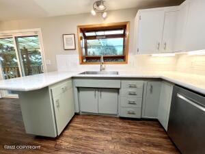 4301 E 8th Ave, Anchorage, AK 99508 photo 6