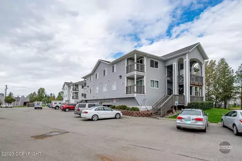 111 E Potter Dr # 5, Anchorage, AK 99518