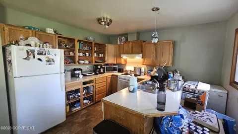 1705 E 58th Cir, Anchorage, AK 99507 photo 4