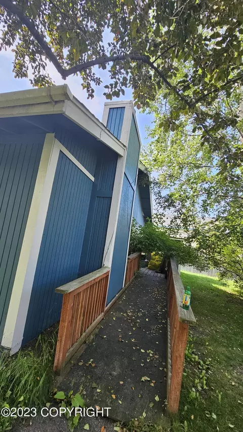 1705 E 58th Cir, Anchorage, AK 99507 photo 9