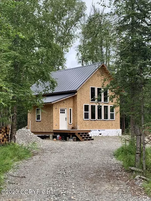 28167 S Dragonfly Brook Trl, Talkeetna, AK 99676