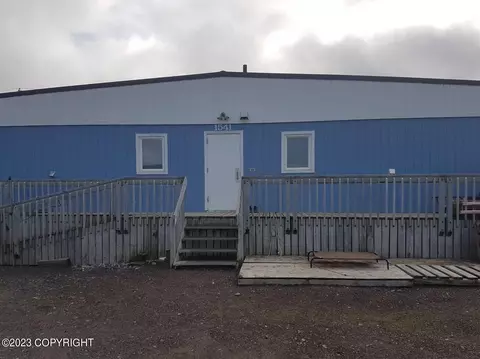 1541 Nanook St, Barrow, AK 99723
