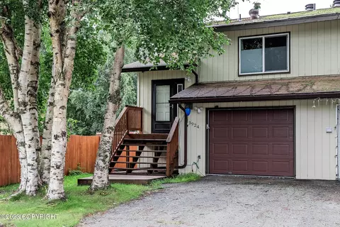 3924 Roundtop Cir, Anchorage, AK 99504