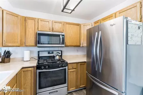 17550 Beaujolais Dr, Eagle River, AK 99577 photo 10