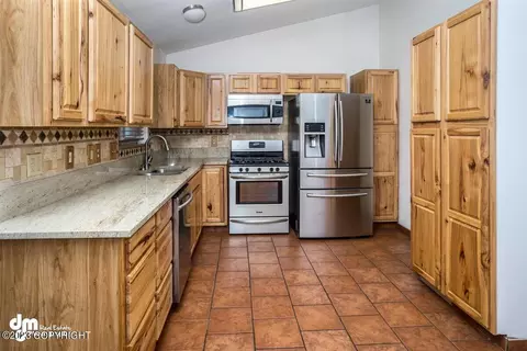 9010 Andy Cir, Eagle River, AK 99577 photo 9