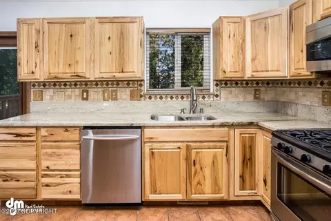9010 Andy Cir, Eagle River, AK 99577 photo 11