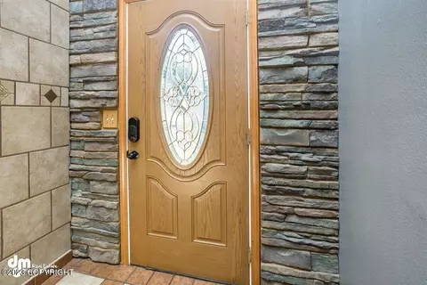 9010 Andy Cir, Eagle River, AK 99577 photo 2