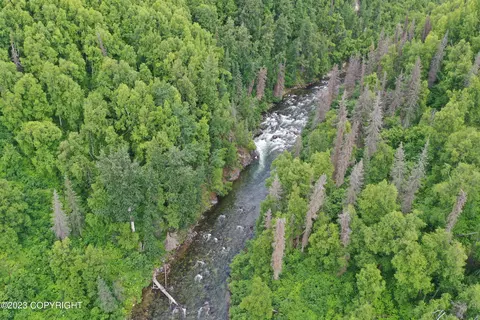 15821 W Willow Fishhook Rd, Willow, AK 99688 photo 2