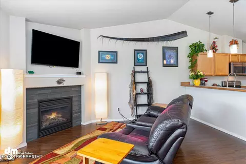 20435 Icefall Dr, Eagle River, AK 99577 photo 5