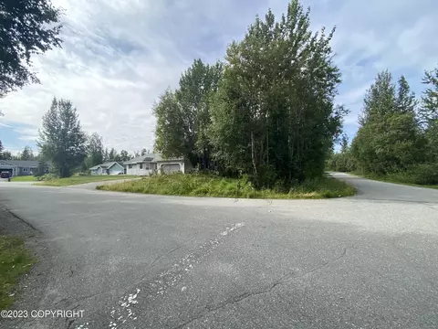 1400 N Villa Cir, Wasilla, AK 99654