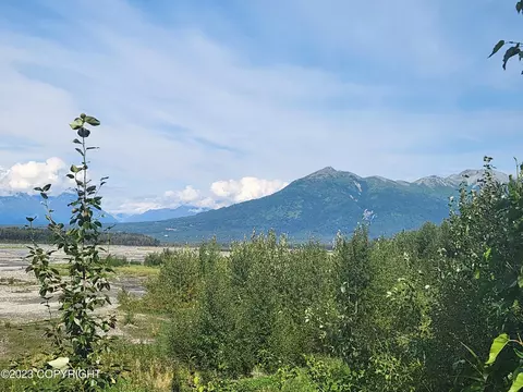 14100 E Brian Dr, Palmer, AK 99645