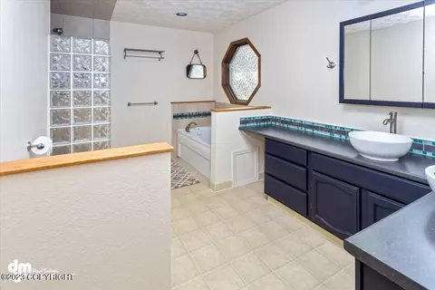 1101 Friendly Ln, Anchorage, AK 99504 photo 49