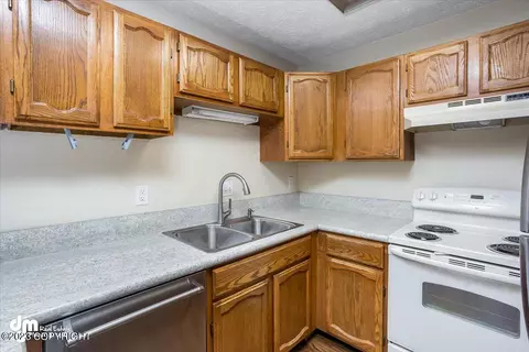 1101 Friendly Ln, Anchorage, AK 99504 photo 63