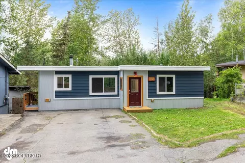 3002 Doris St, Anchorage, AK 99517 photo 2