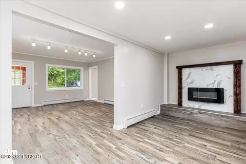 3002 Doris St, Anchorage, AK 99517 photo 5