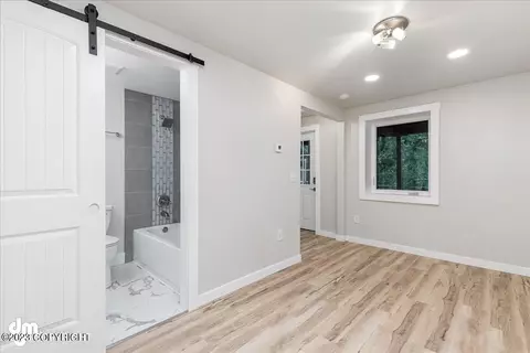 3002 Doris St, Anchorage, AK 99517 photo 22