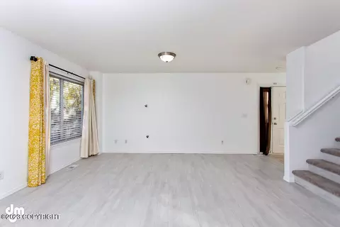 6670 Whispering Loop # B, Anchorage, AK 99504 photo 8
