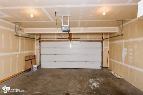 6670 Whispering Loop # B, Anchorage, AK 99504 photo 29