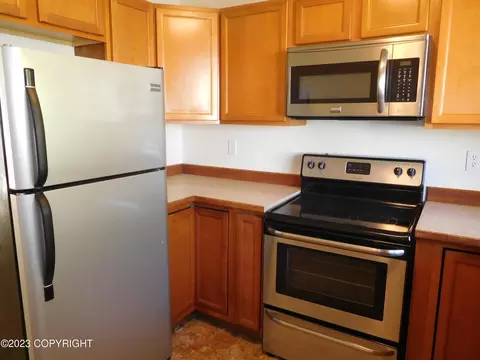 9221 Strathmore Dr, Anchorage, AK 99502 photo 2