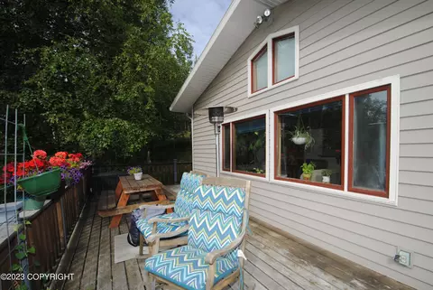 995 High Grade Way, Fairbanks, AK 99712