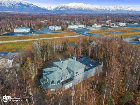 5035 N Flying Circus Cir, Wasilla, AK 99654