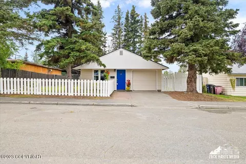 2666 Porter Pl, Anchorage, AK 99508