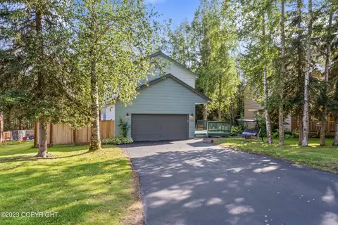 7929 Highlander Dr, Anchorage, AK 99518