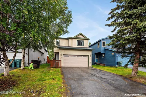 8019 Country Woods Dr, Anchorage, AK 99502
