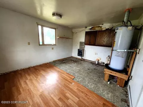 3941 E 9th Ave, Anchorage, AK 99508 photo 5
