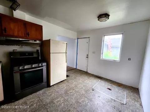 3941 E 9th Ave, Anchorage, AK 99508 photo 4